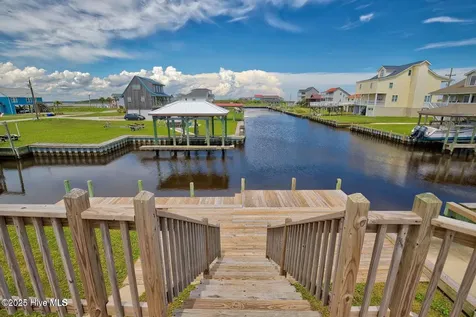 304 Marina Way North Topsail Beach NC 28460