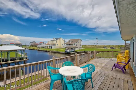 304 Marina Way North Topsail Beach NC 28460
