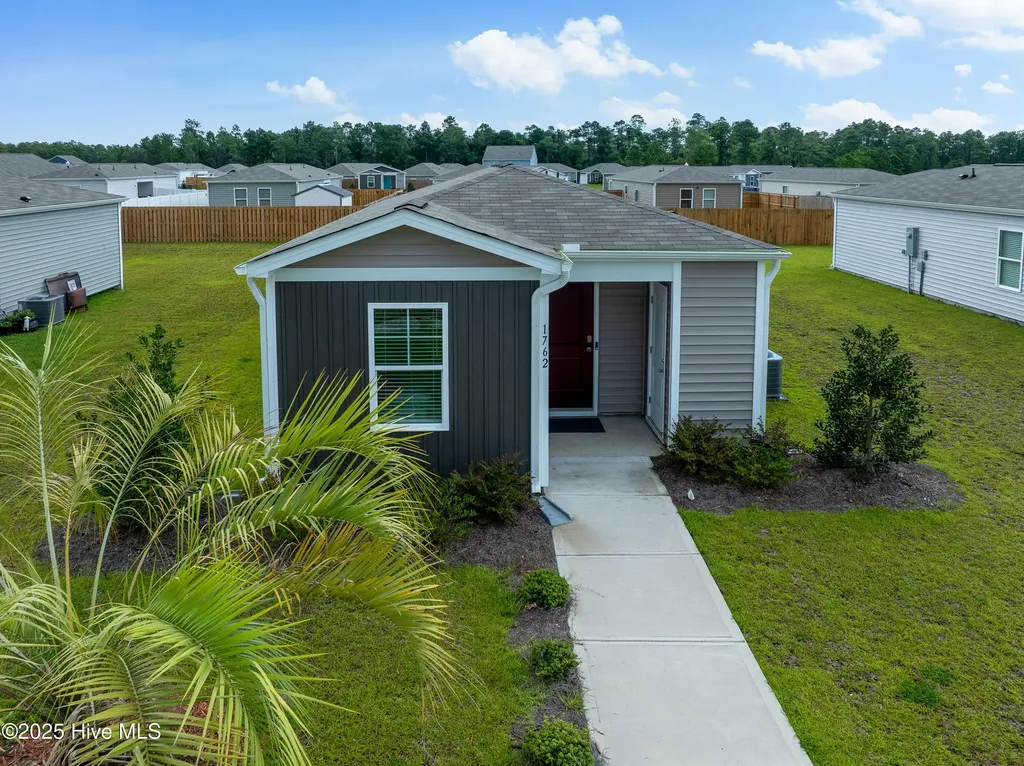 1762 Penelton Court SE Bolivia NC 28422