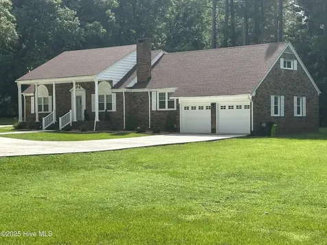 212 Mclean Street Spring Hope NC 27882