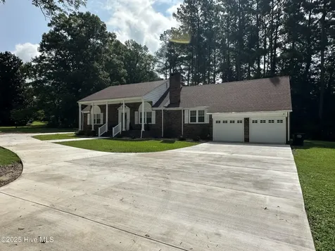 212 Mclean Street Spring Hope NC 27882