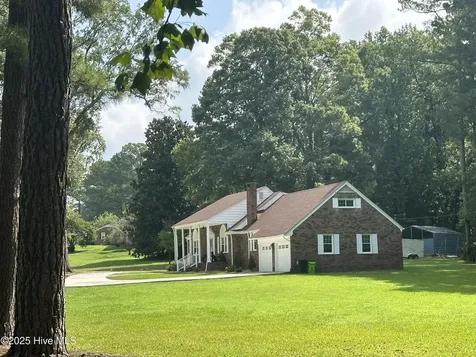 212 Mclean Street Spring Hope NC 27882