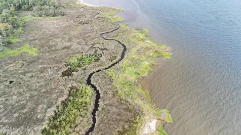 239 Garbacon Drive Beaufort NC 28516