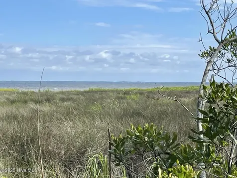 239 Garbacon Drive Beaufort NC 28516