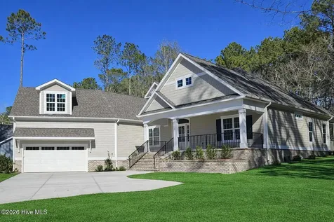 576 Hearthside Drive SE Bolivia NC 28422