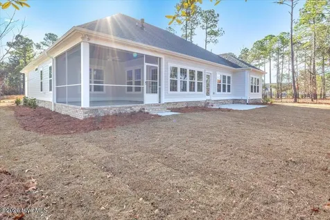 576 Hearthside Drive SE Bolivia NC 28422