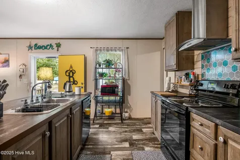 2097 Seashore Hills Road SW Supply NC 28462