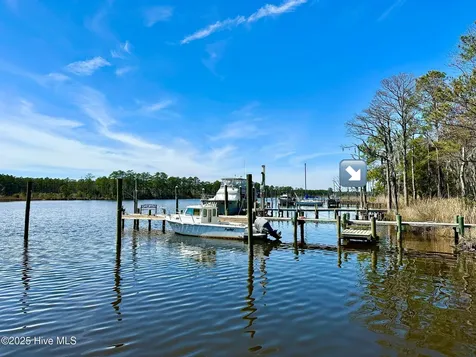 5514 Gondolier Drive New Bern NC 28560