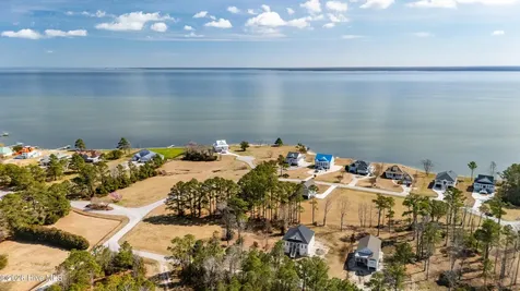 4007 Tarpon Drive Oriental NC 28571