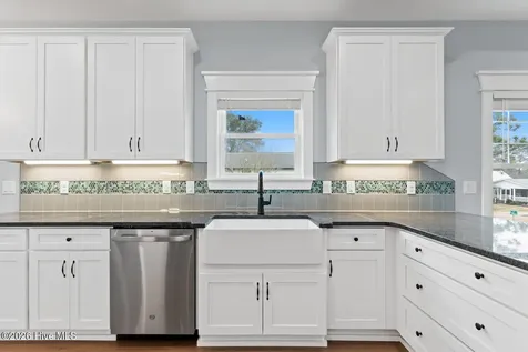 202 NE 33rd Street Oak Island NC 28465