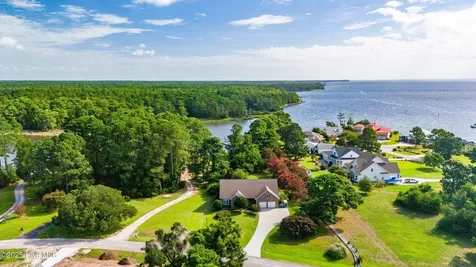 5529 Sandpiper Drive Oriental NC 28571
