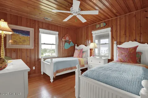 1040 Ocean Boulevard Topsail Beach NC 28445