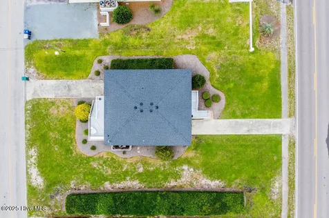 1040 Ocean Boulevard Topsail Beach NC 28445