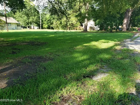504 N Wilson Street Chadbourn NC 28431