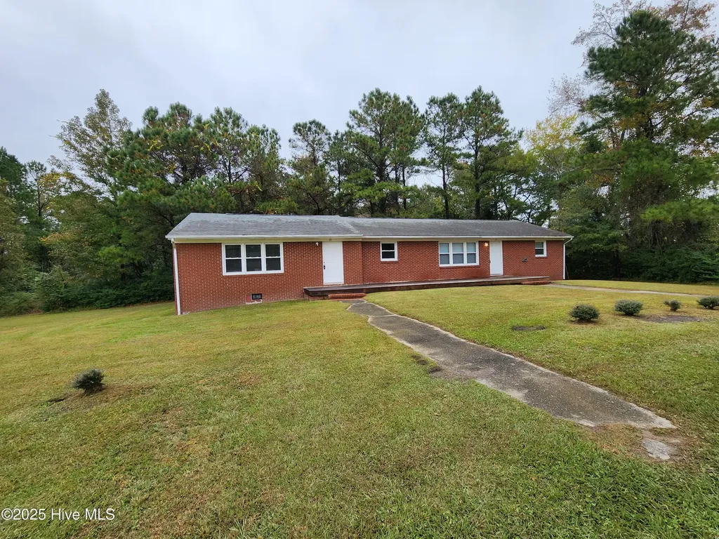 1578 Burgaw Highway Jacksonville NC 28540