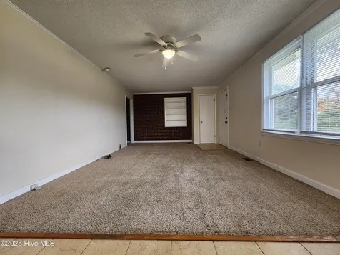 1578 Burgaw Highway Jacksonville NC 28540