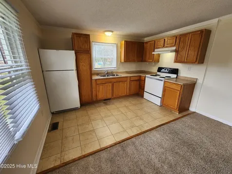 1578 Burgaw Highway Jacksonville NC 28540