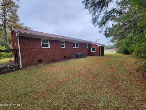 1578 Burgaw Highway Jacksonville NC 28540
