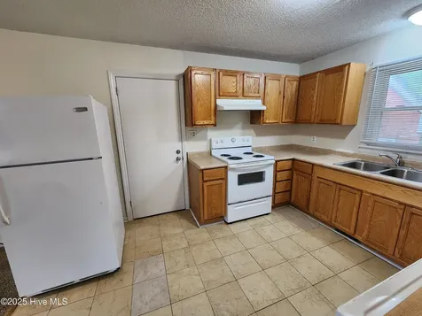 1578 Burgaw Highway Jacksonville NC 28540