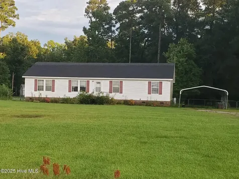 438 Stell Road Bath NC 27808