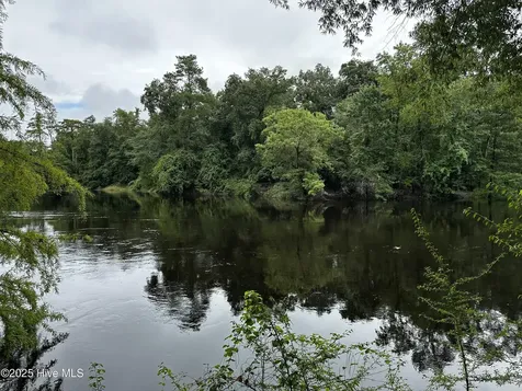 9 Mallard Roost Drive Burgaw NC 28425
