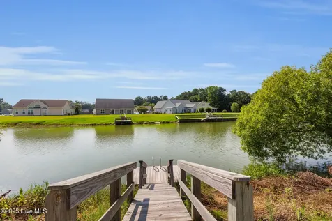 405 Antioch Lakes Road New Bern NC 28560