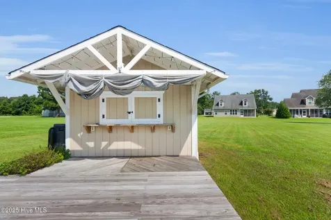 405 Antioch Lakes Road New Bern NC 28560