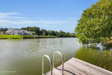 405 Antioch Lakes Road New Bern NC 28560