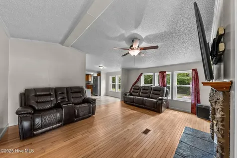 323 Mccrimmon Road Carthage NC 28327