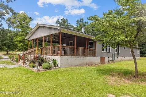 323 Mccrimmon Road Carthage NC 28327
