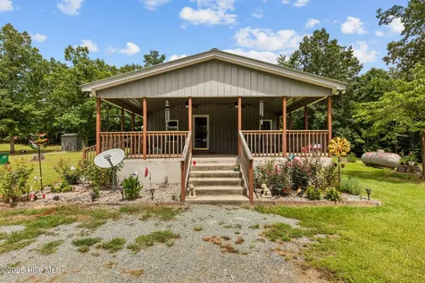 323 Mccrimmon Road Carthage NC 28327