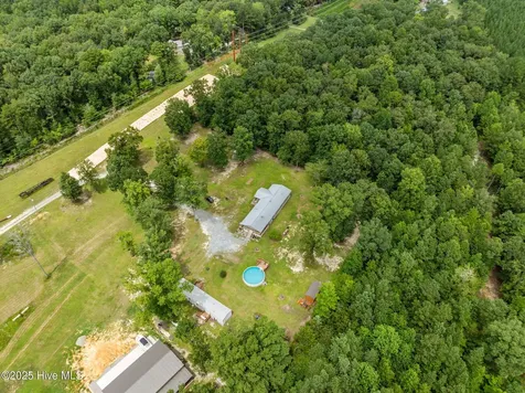 323 Mccrimmon Road Carthage NC 28327