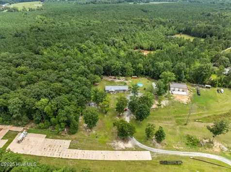 323 Mccrimmon Road Carthage NC 28327