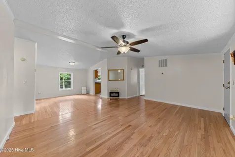 323 Mccrimmon Road Carthage NC 28327