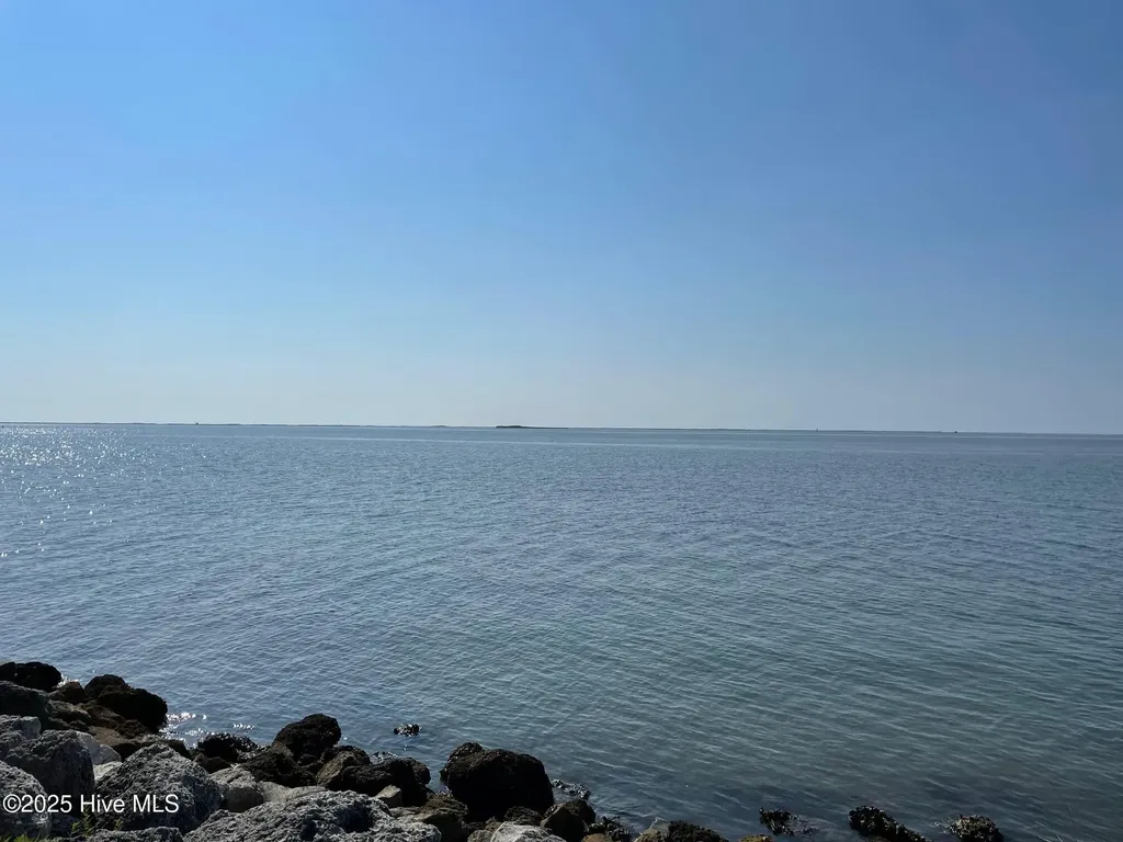 620 Seashore Drive Atlantic NC 28511