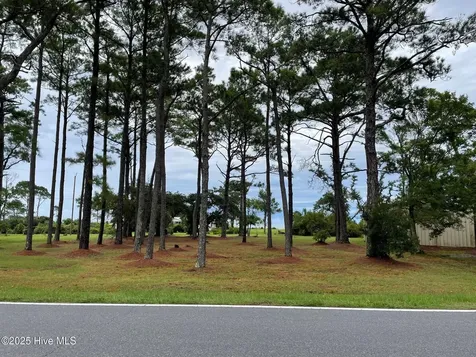 620 Seashore Drive Atlantic NC 28511