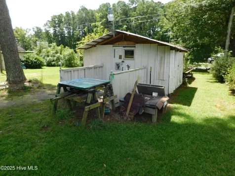 1010 W Scotsdale Road Laurinburg NC 28352