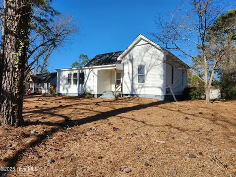 22485 Nc-125 Williamston NC 27892