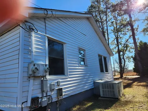 22485 Nc-125 Williamston NC 27892
