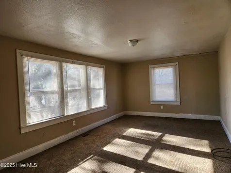 22485 Nc-125 Williamston NC 27892