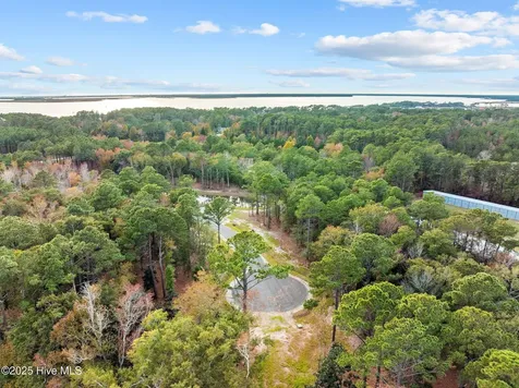 113 Indian Trail Beaufort NC 28516