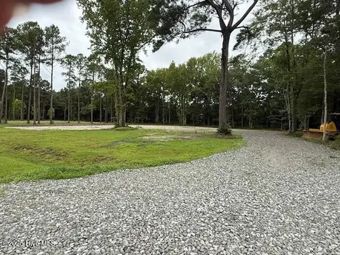 113 Indian Trail Beaufort NC 28516