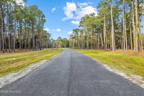 113 Indian Trail Beaufort NC 28516
