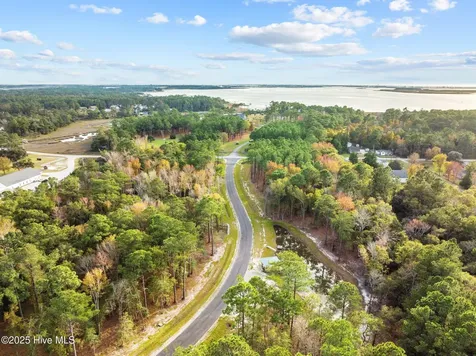 113 Indian Trail Beaufort NC 28516
