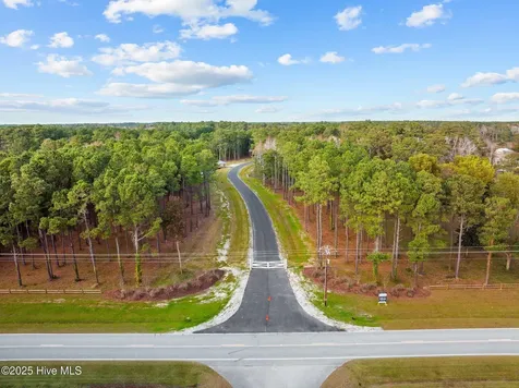 113 Indian Trail Beaufort NC 28516