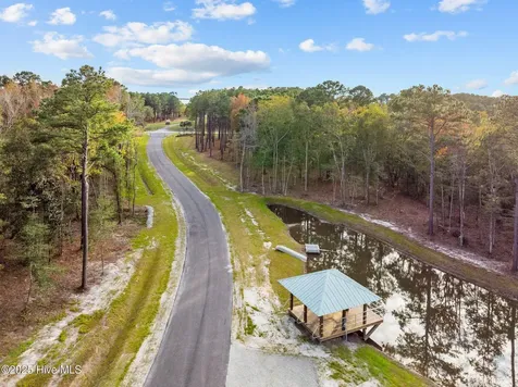 113 Indian Trail Beaufort NC 28516