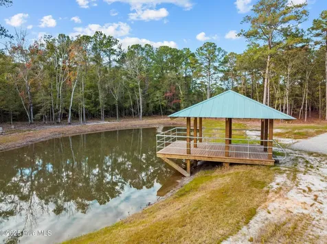 113 Indian Trail Beaufort NC 28516
