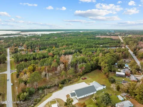 103 Indian Trail Beaufort NC 28516