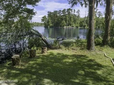 000 Nc-133 Rocky Point NC 28457