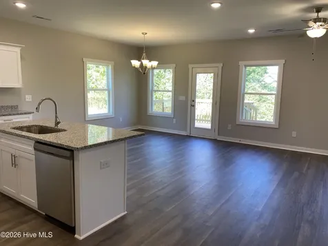 112 Chester Place Pikeville NC 27863
